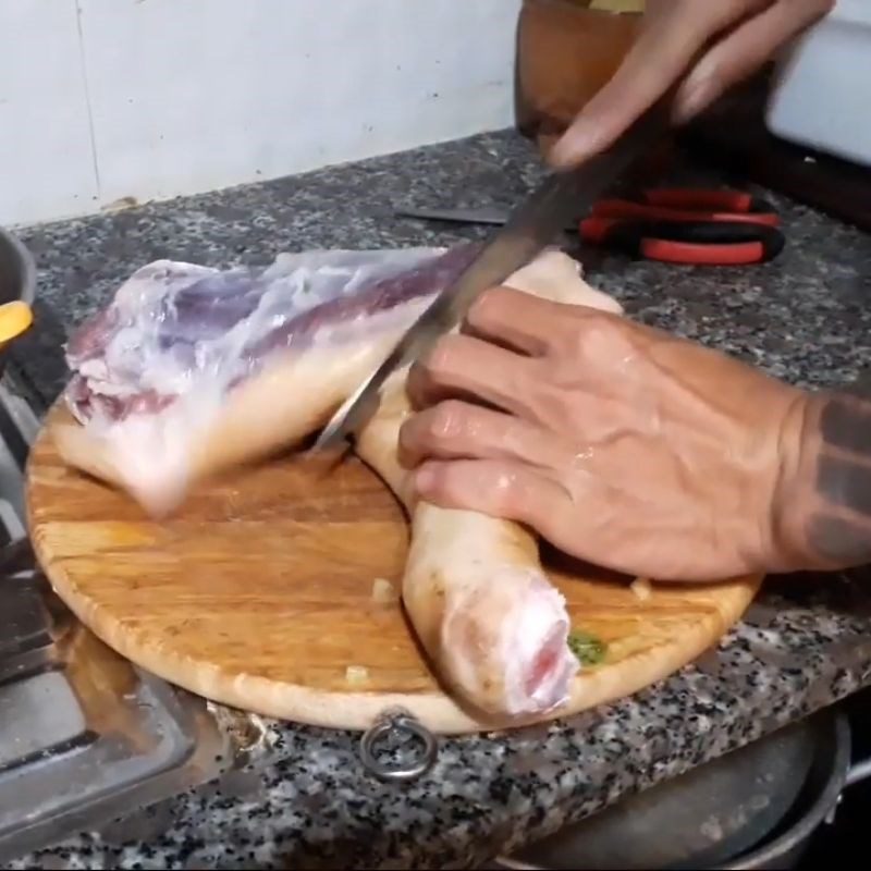 Step 1 Prepare goat meat Lemongrass Steamed Goat