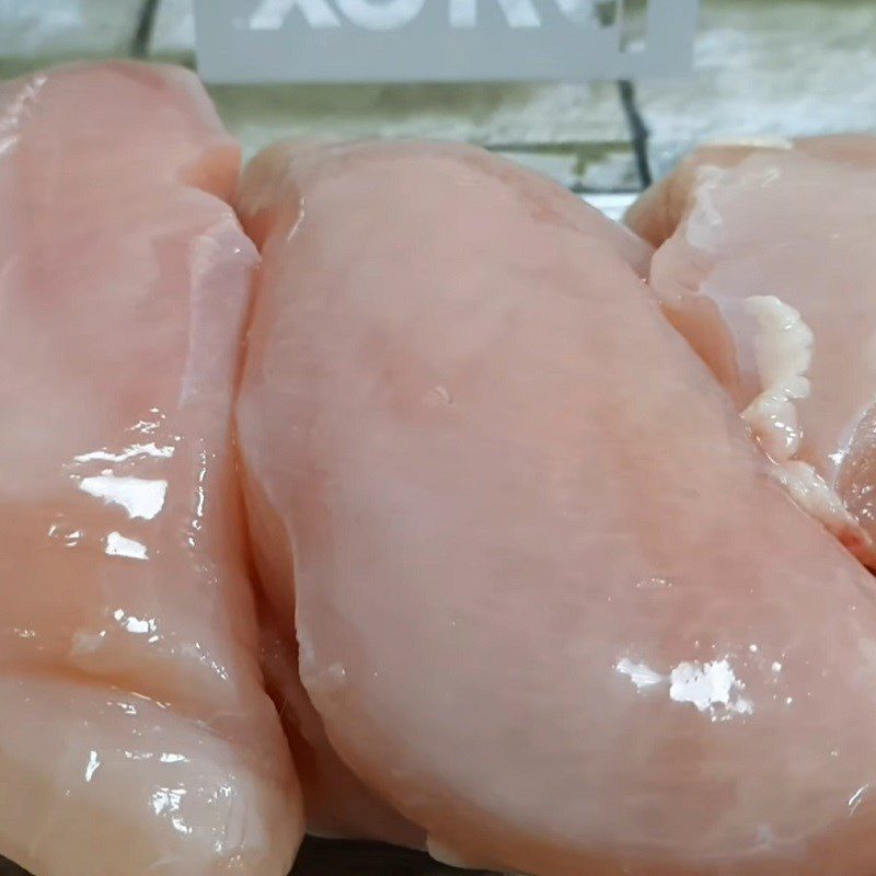 Step 2 Prepare the chicken Chicken sticky rice with char siu