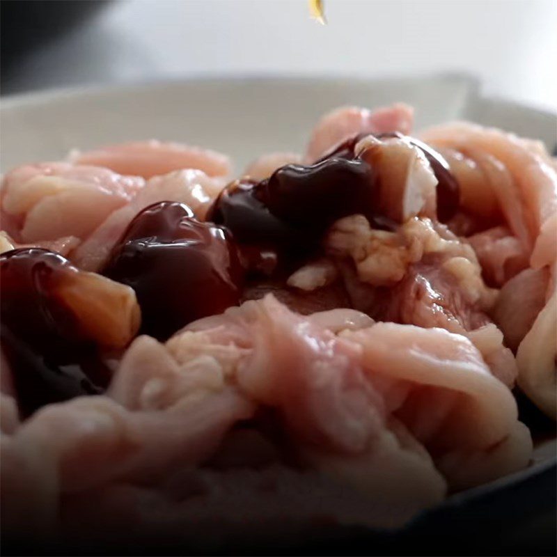 Step 1 Prepare and Marinate the Chicken Stir-Fried Noodles with Chicken and Vegetables