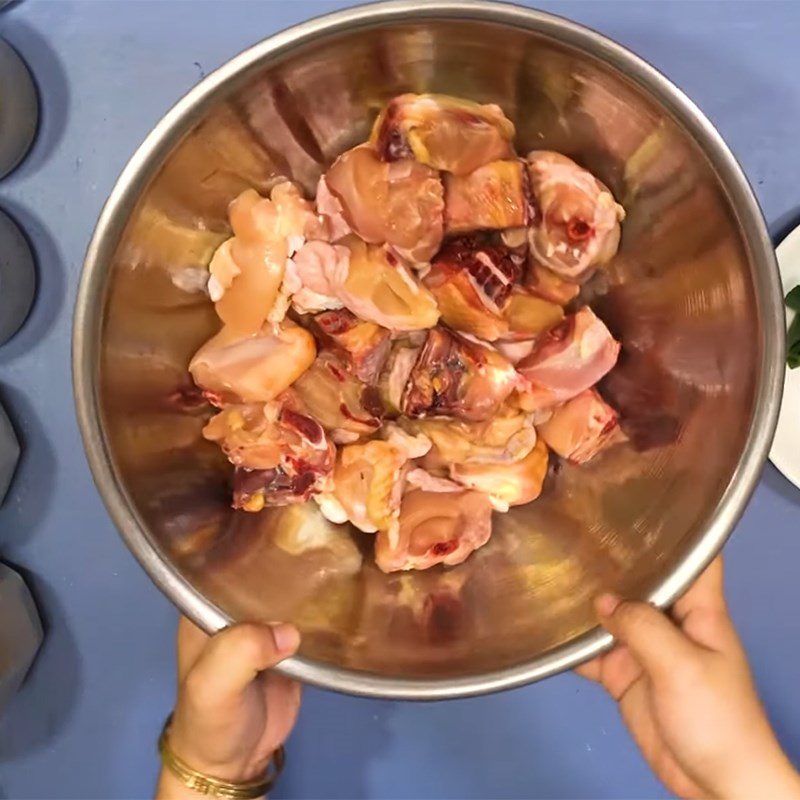 Step 1 Prepare the chicken for Lemongrass Chicken