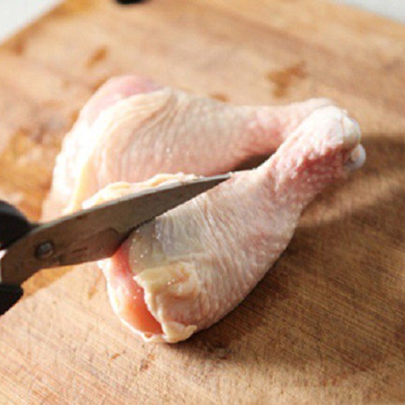 Step 1 Prepare the chicken Steamed Chicken with Shiitake Mushrooms