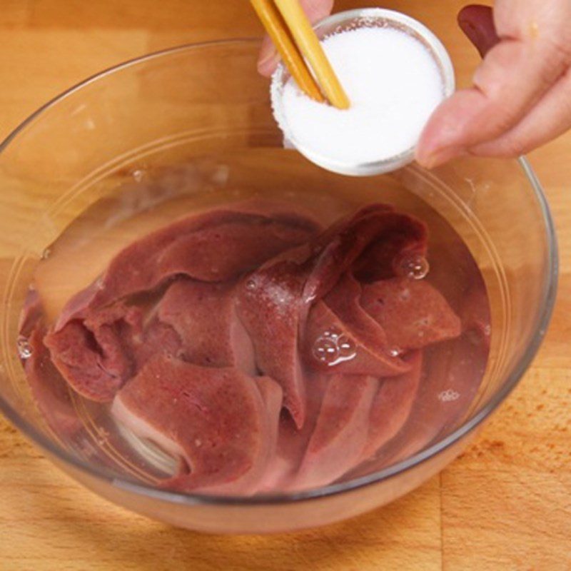 Step 4 Prepare the meat and shrimp for Sturgeon salad