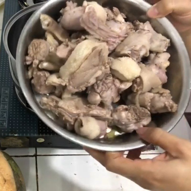 Step 2 Prepare the duck meat for Braised Duck with Vegetables