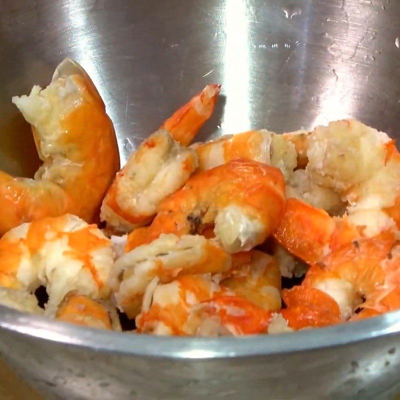 Step 1 Prepare dried shrimp Dried shrimp stir-fried with fish sauce