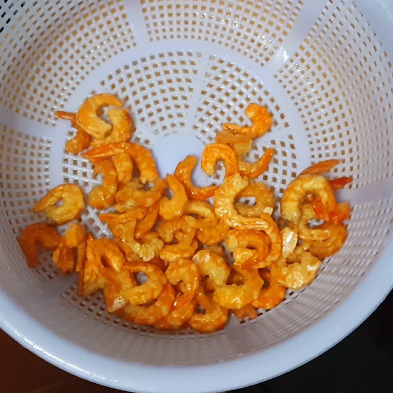 Step 1: Prepare the dried shrimp for Stir-fried Dried Shrimp with Salt