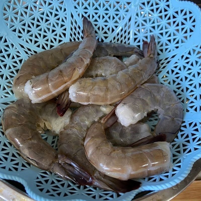 Step 1 Prepare giant tiger prawns for Giant Tiger Prawns in Coconut Garlic Butter Sauce