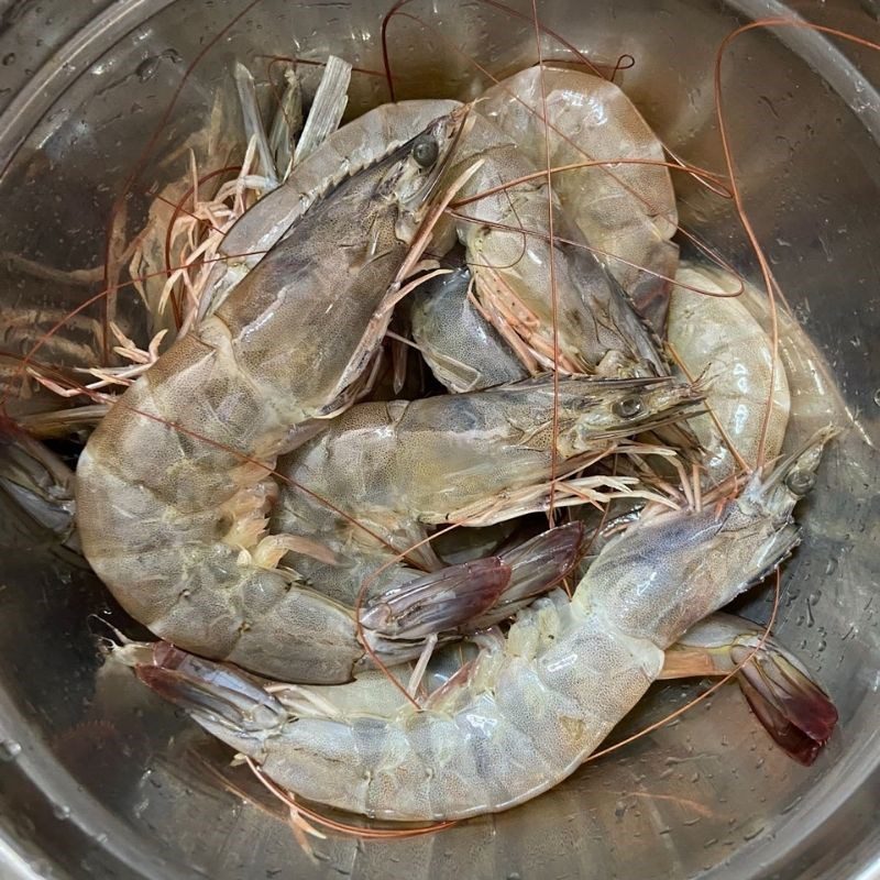 Step 1 Prepare giant tiger prawns for Giant Tiger Prawns in Coconut Garlic Butter Sauce