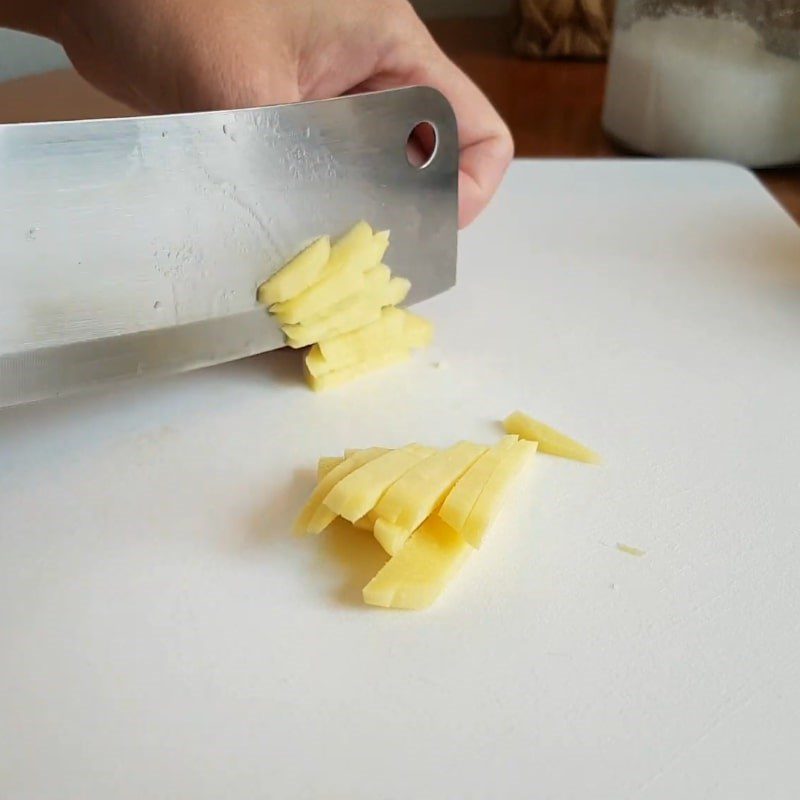 Step 1 Prepare the ingredients for steamed silken tofu with egg and minced meat