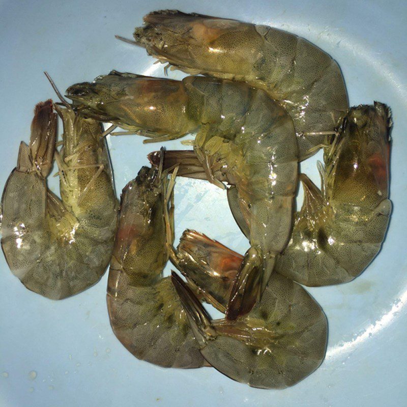 Step 1 Prepare fresh shrimp Mayonnaise shrimp (recipe shared by a user)