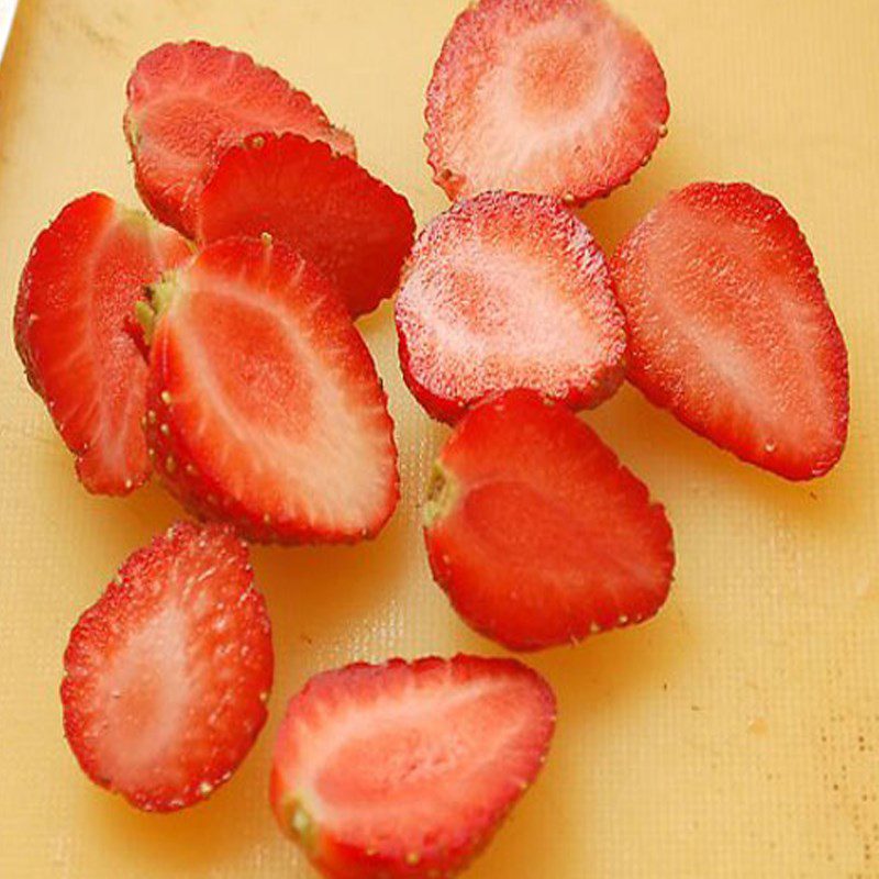 Step 1 Prepare the fruits for Taro Jelly