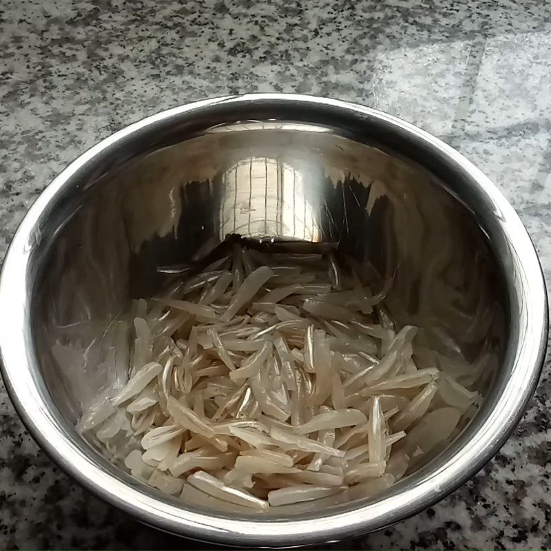 Step 1 Prepare and Marinate the Anchovies Fried Anchovies with Lemongrass and Chili