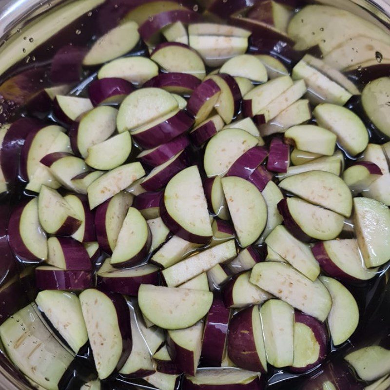 Step 1 Prepare the Ingredients for Stir-Fried Eggplant with Beef