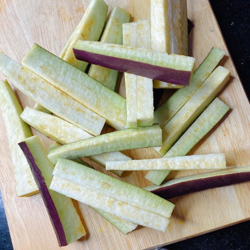 Step 1 Prepare the vegetables for Eggplant stir-fried with shrimp