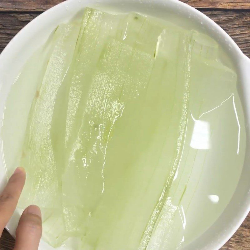 Step 1 Prepare and Cut Aloe Vera Aloe Vera with Chia Seeds and Rock Sugar