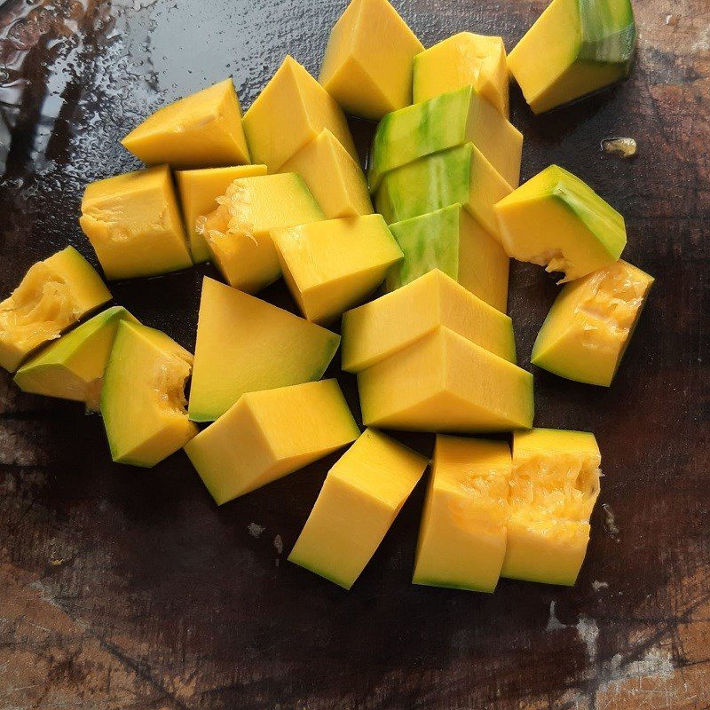 Step 1 Prepare and steam the pumpkin for Pumpkin dessert with coconut milk