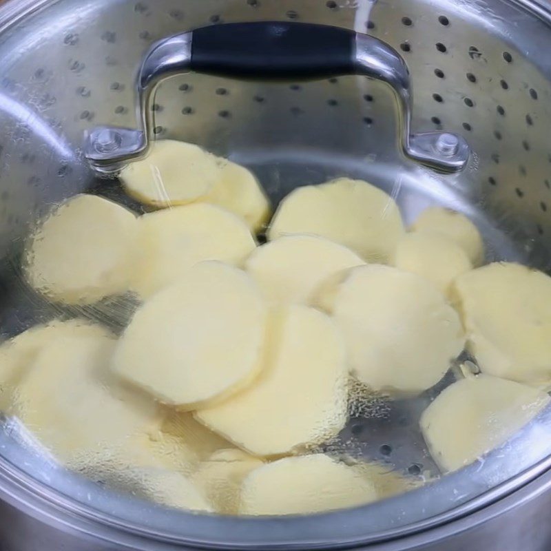 Step 1 Prepare and steam sweet potatoes Sweet Potato Milk Cake