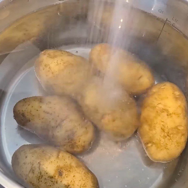 Step 1 Prepare and Boil Potatoes French Mashed Potatoes