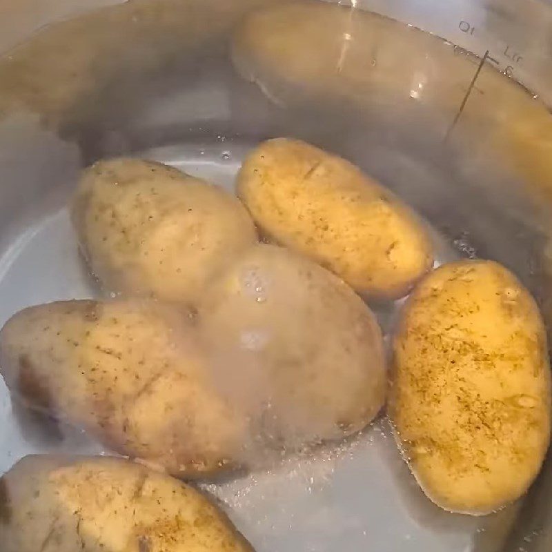 Step 1 Prepare and Boil Potatoes French Mashed Potatoes