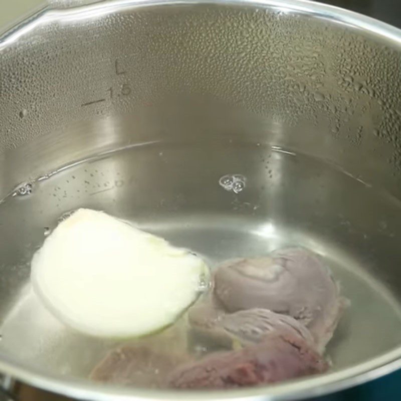 Step 3 Prepare and Boil Chicken Offal for Chicken Pho using a pressure cooker