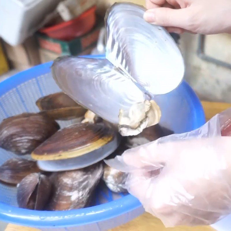 Step 1 Prepare and boil clams for Clam Vegetable Soup