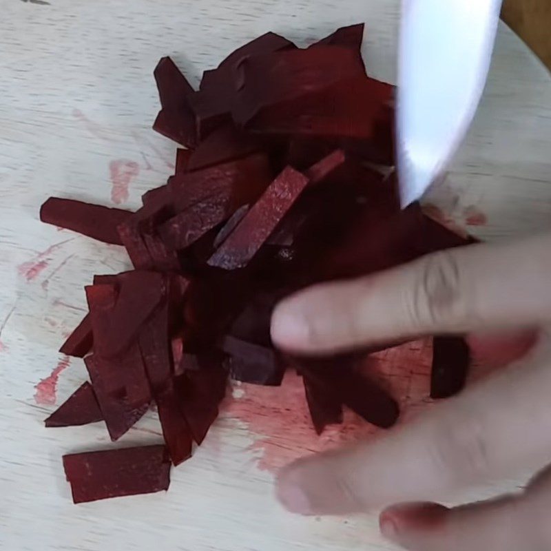 Step 1 Prepare and cook the beetroot Taro Balls from Tapioca Flour