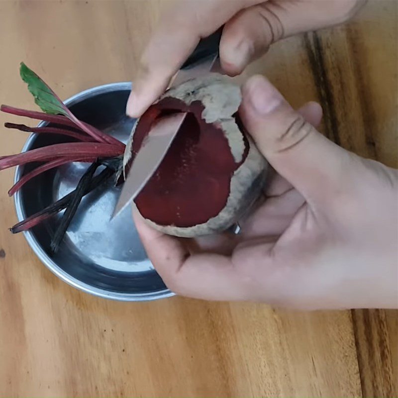 Step 1 Prepare and cook the beetroot Taro Balls from Tapioca Flour