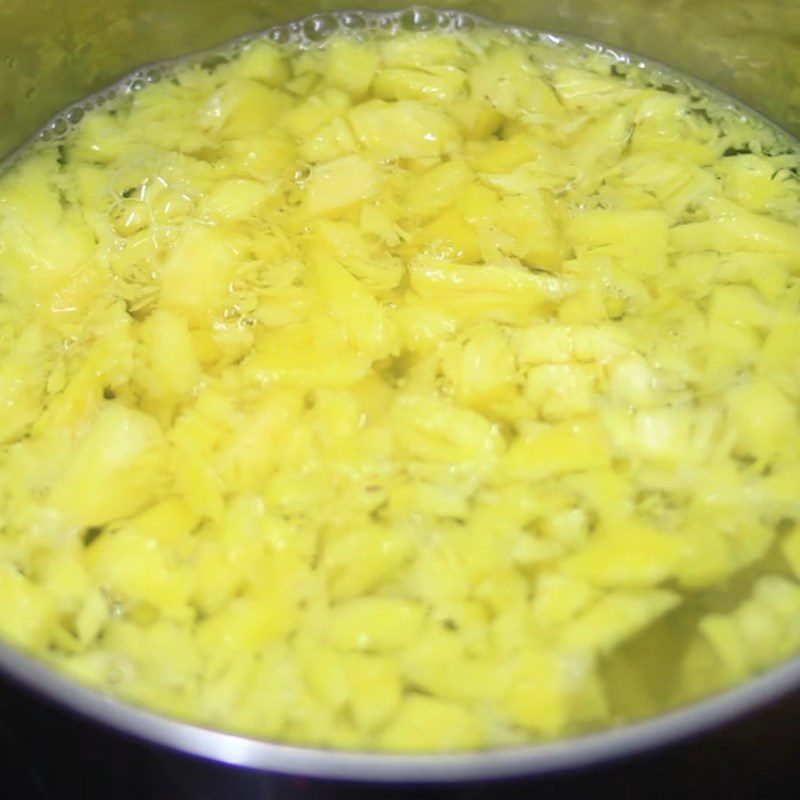 Step 1 Prepare and cook the pineapple water Vegetarian Fish Sauce from Pineapple