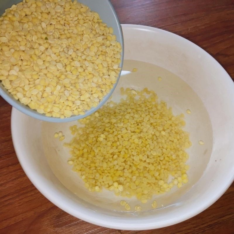 Step 1 Preparation and soaking mung beans Mung Bean Dessert