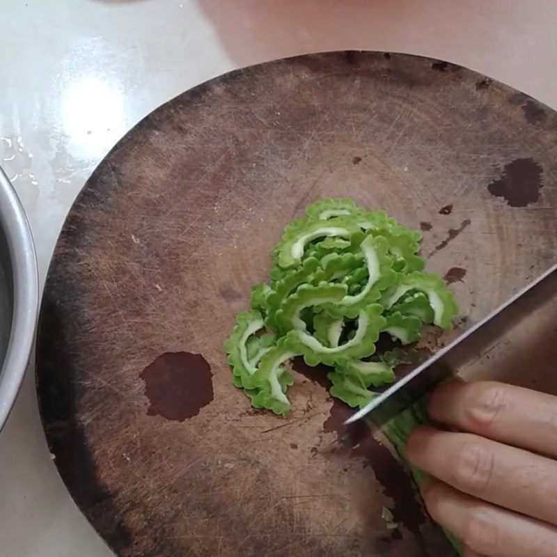 Step 1 Prepare and soak bitter melon Bitter Melon Salad with Pork Floss