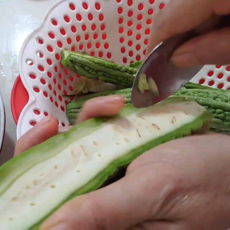 Step 1 Prepare and soak bitter melon Bitter Melon Salad with Pork Floss