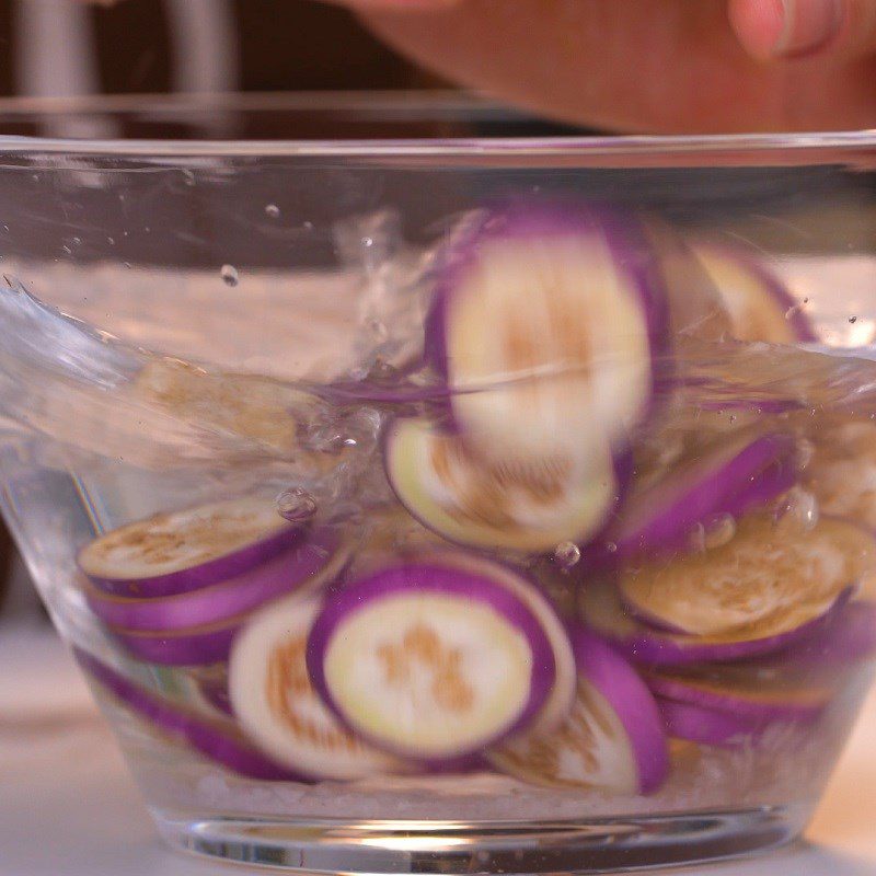 Step 2 Prepare other ingredients Beef soaked in calamondin sauce