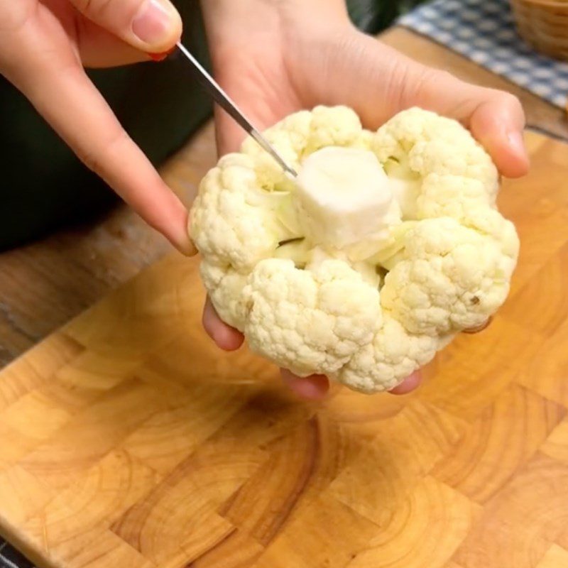 Step 1 Prepare and marinate the cauliflower for Vegetarian KFC (Recipe from the TikTok channel Bếp chay XANH)