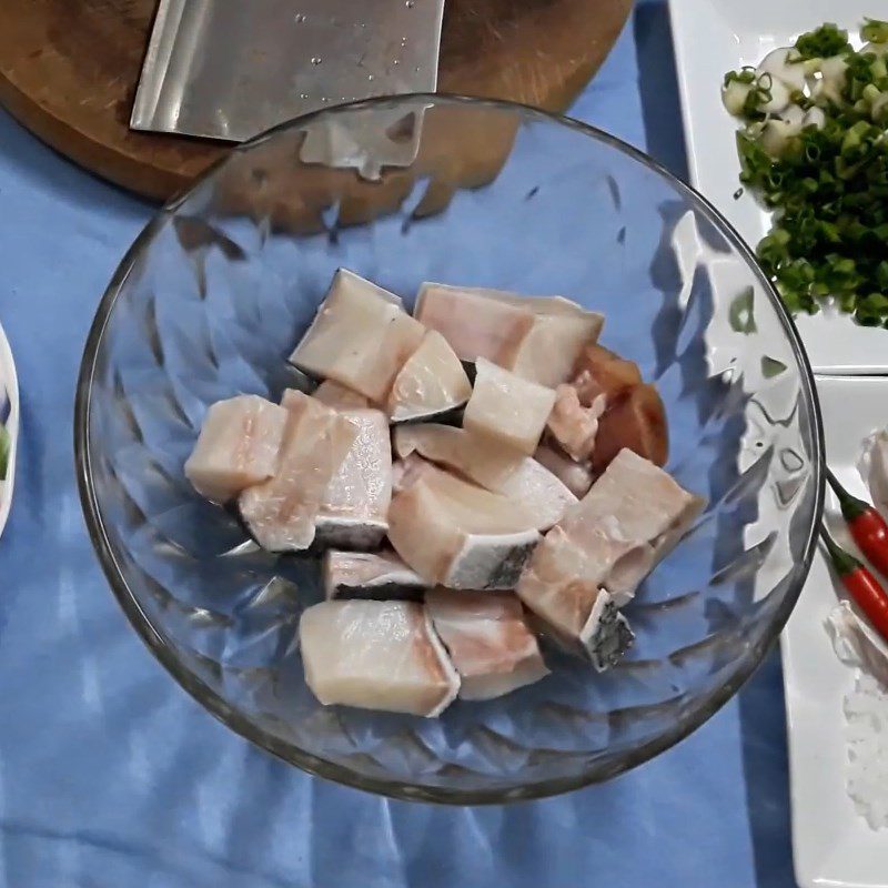 Step 1 Prepare and Marinate the Barramundi Fried Barramundi with Tomato Sauce