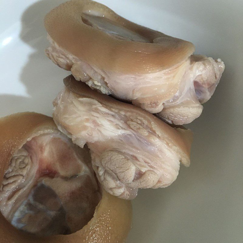 Step 1 Prepare and marinate the pork leg Stewed Pork Leg with Pumpkin