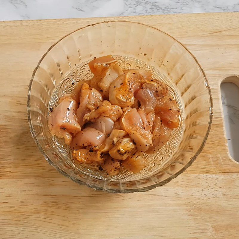 Step 1 Prepare and marinate the chicken Fried Chicken with Lemongrass and Chili using lemongrass stalks