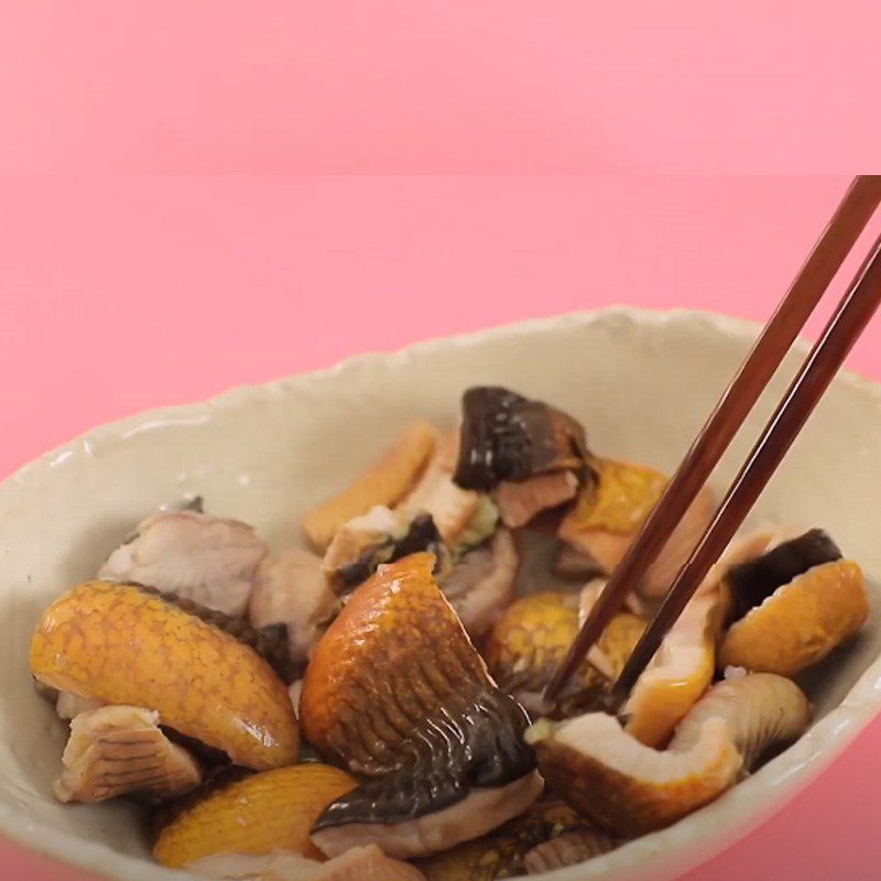 Step 1 Prepare and marinate the eel for Purple Sweet Potato Eel Porridge