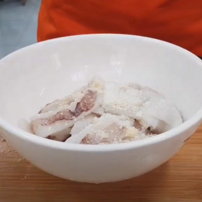 Step 1 Prepare and Marinate the Squid Steamed Dried Squid with Ginger