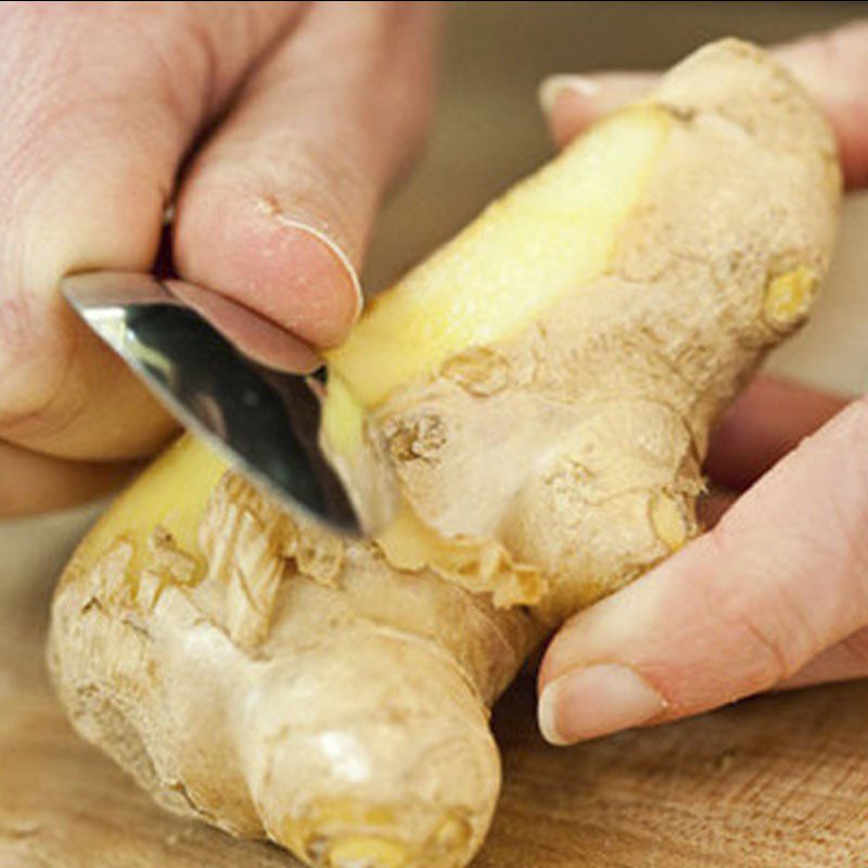 Step 1 Prepare ingredients Pan-fried pork with ginger and onion sauce