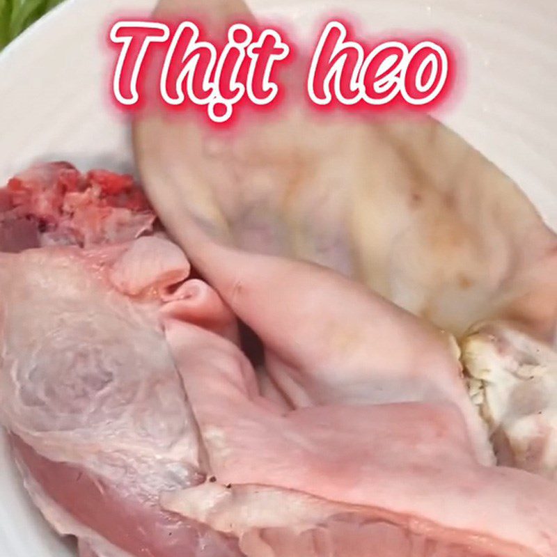 Step 1 Preparing and marinating the meat for Coconut Braised Pork (Recipe shared from TikTok Cooking with TasteVN)