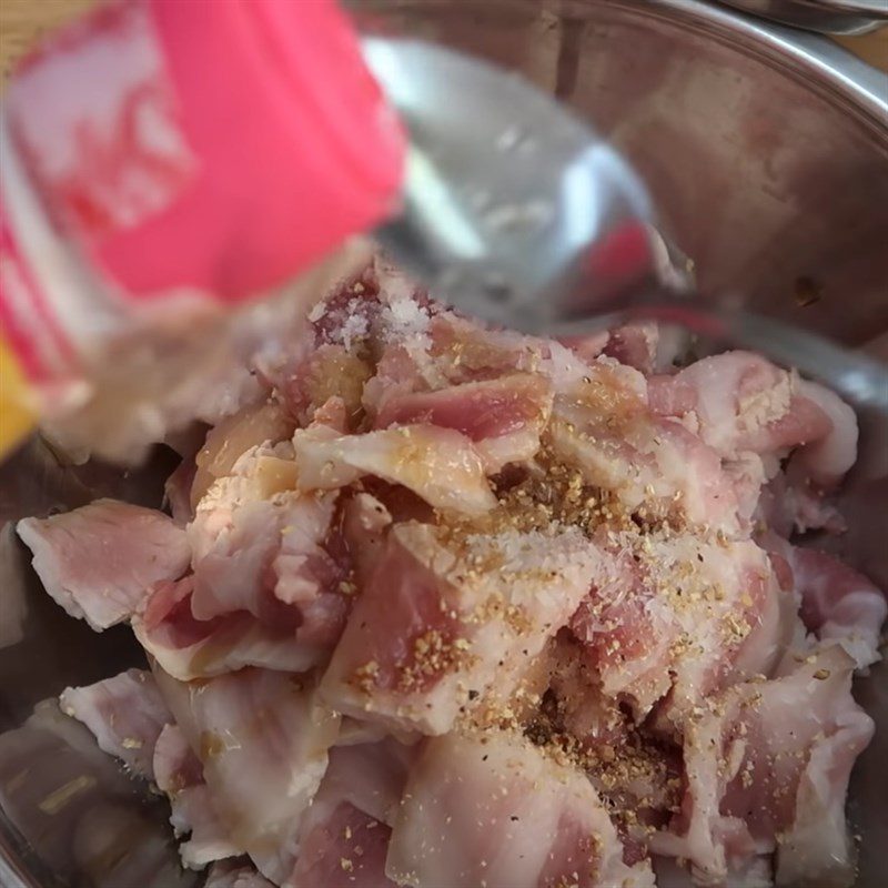 Step 3 Prepare and marinate the pork belly for Quang noodles with shrimp and pork