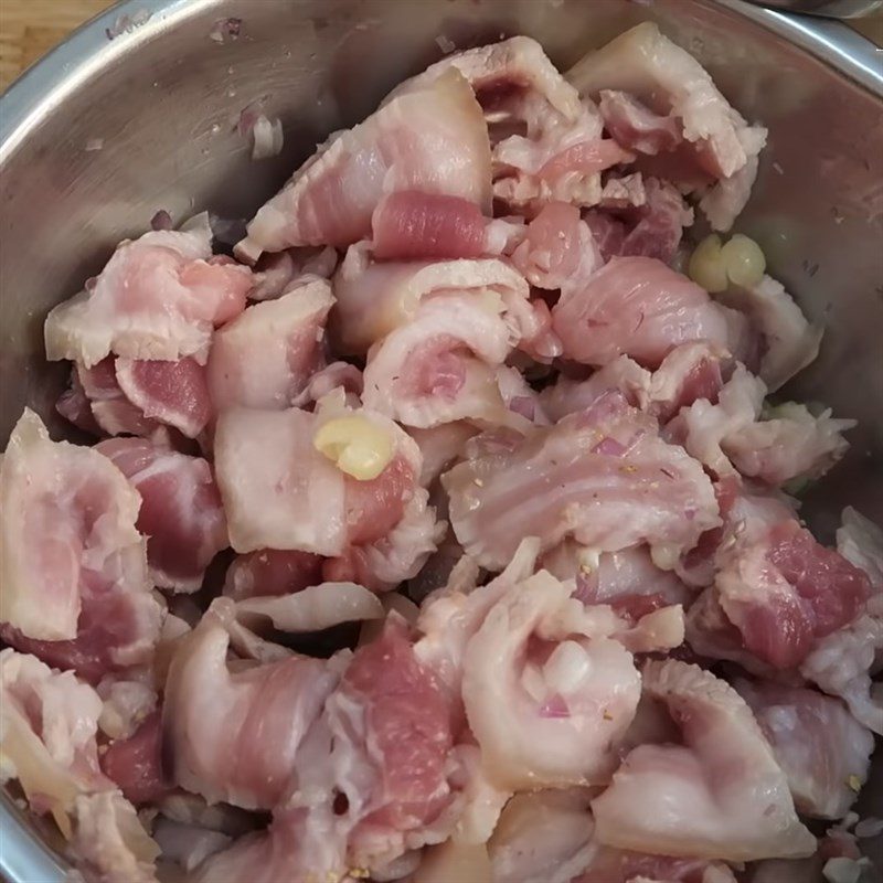 Step 3 Prepare and marinate the pork belly for Quang noodles with shrimp and pork