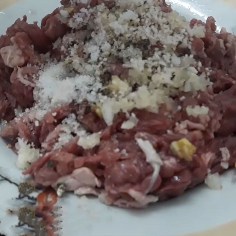 Step 1 Prepare and Marinate the Beef for Red Bean Porridge