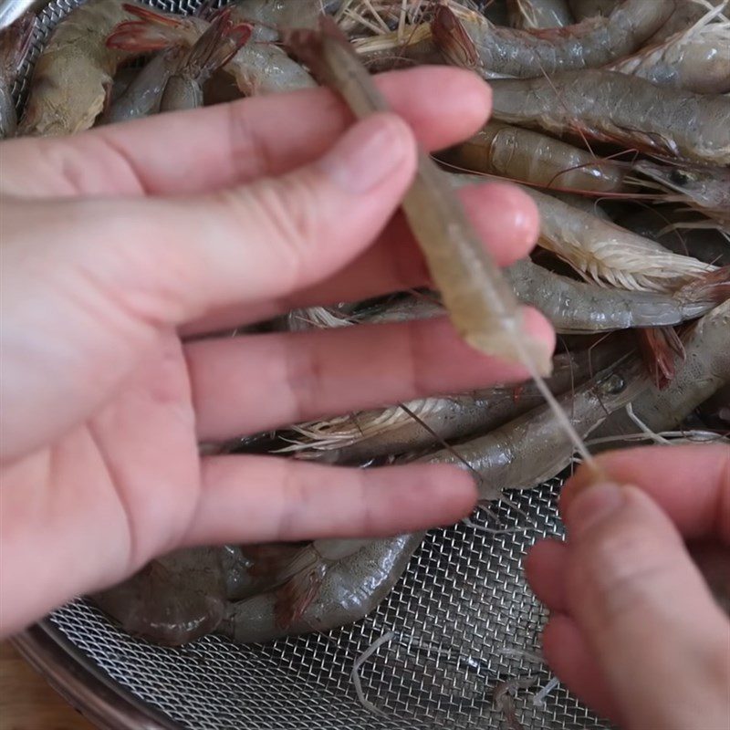 Step 4 Prepare and marinate the shrimp Mi Quang shrimp and meat