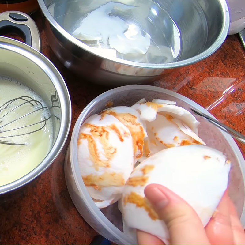 Step 3 Prepare and grind coconut meat Coconut cocoa smoothie