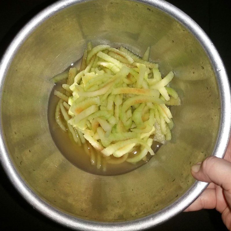 Step 1 Prepare the rind Pickled Watermelon Rind in Sweet and Salty Sauce