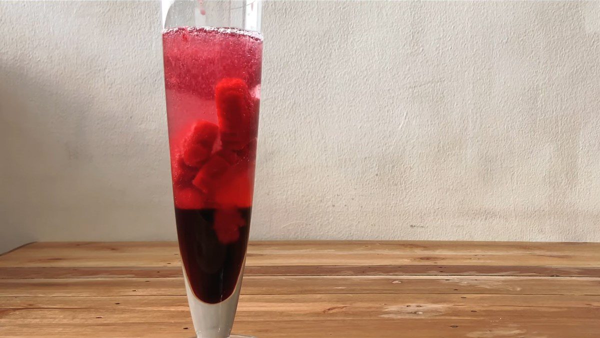 Raspberry soda (blended raspberry)