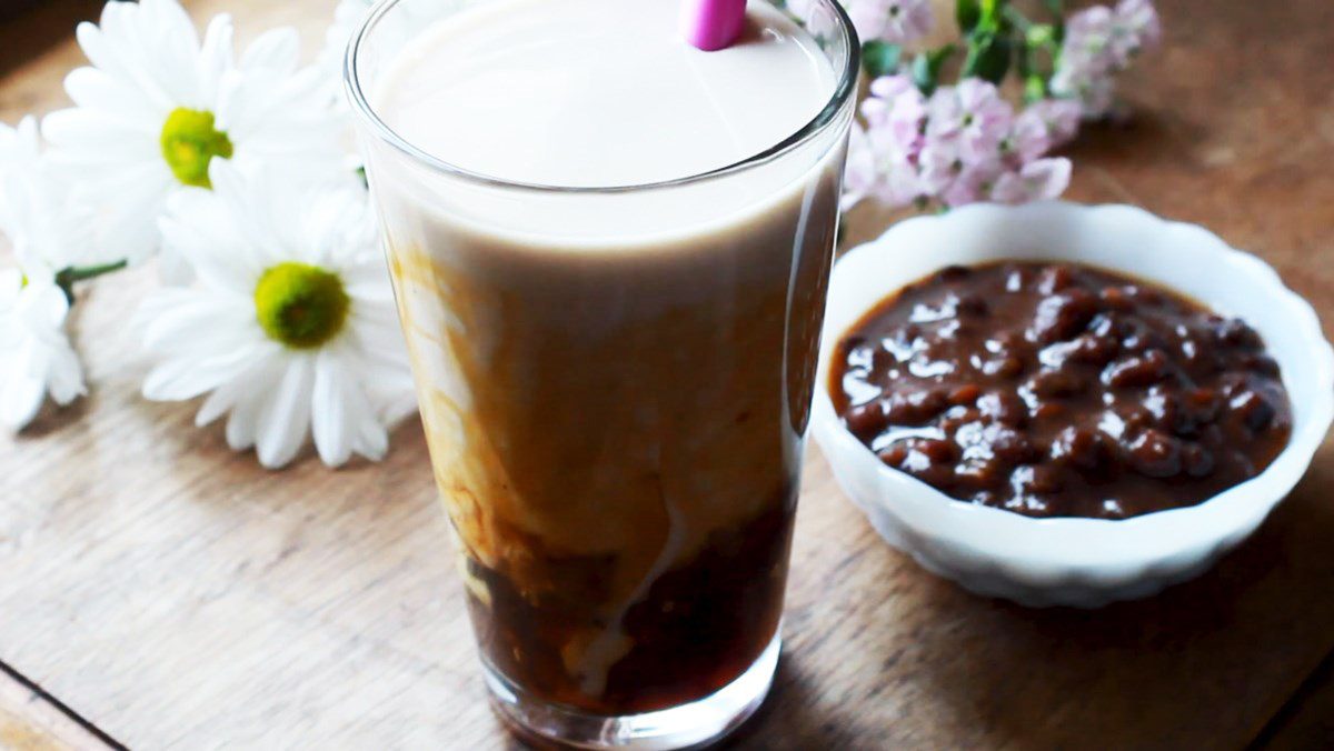 Red bean and cashew milk with black sugar tapioca pearls