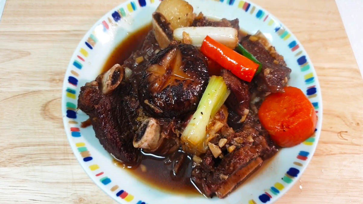 Korean Style Soy Sauce Braised Beef Short Ribs