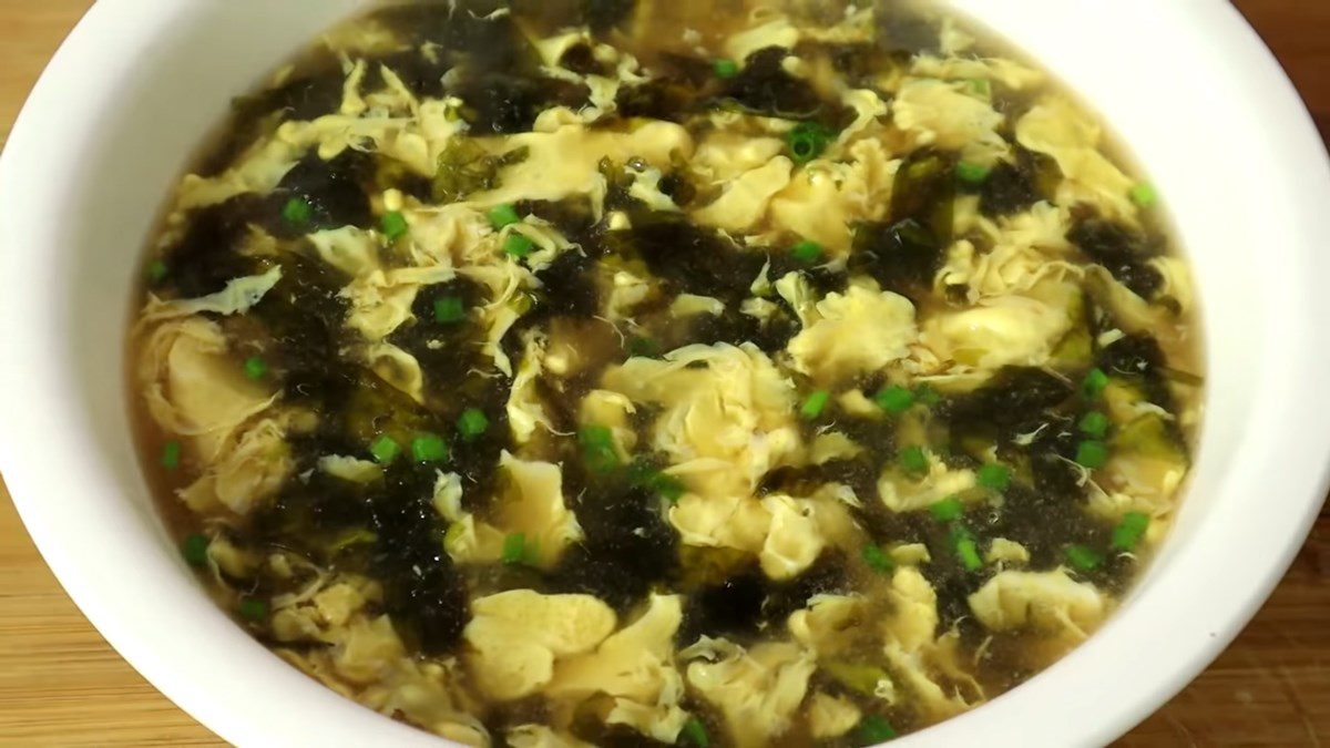 Seaweed Egg Soup