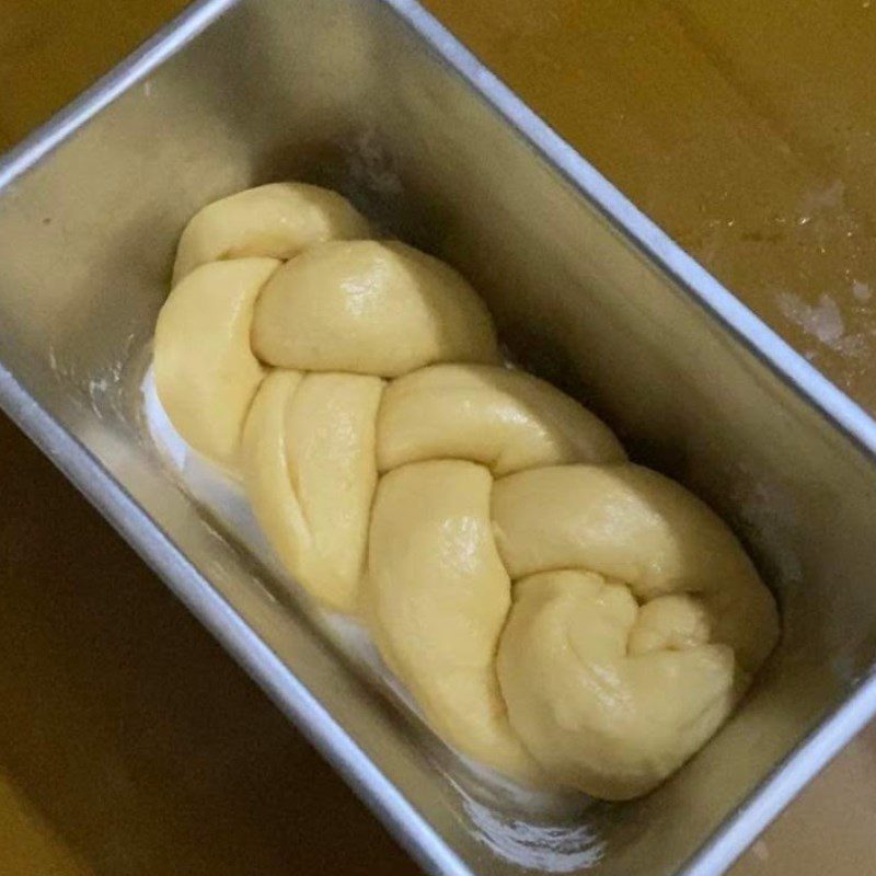 Step 3 Shaping Chrysanthemum Bread (recipe shared by a user)